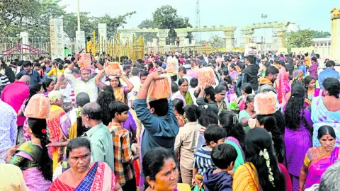 మూడు షిఫ్ట్‌లు.. 24 గంటలు పహారా