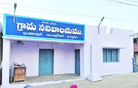 పల్లెలు గాడిన పడేనా?