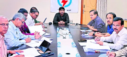 ’డయల్‌ యువర్‌ ఏపీ ఎస్పీడీసీఎల్‌ సీఎండీ’కి 66 వినతులు