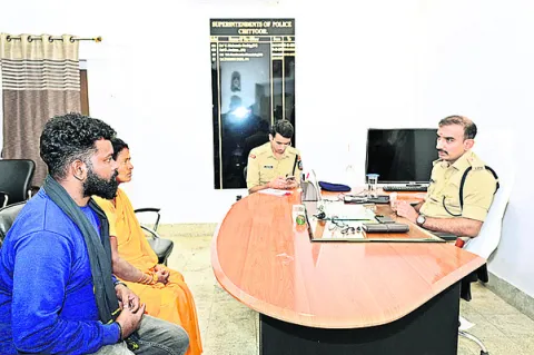 పోలీసు గ్రీవెన్స్‌కు 27 ఫిర్యాదులు 