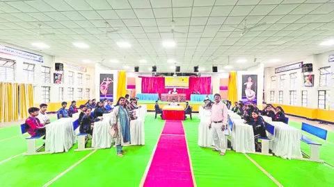 ‘మోడల్‌ పార్లమెంట్‌’కు రెఢీ