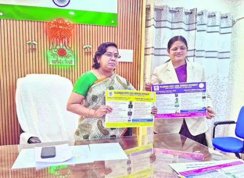 డ్రైవింగ్‌ నిర్లక్ష్యం వల్లే రోడ్డు ప్రమాదాలు