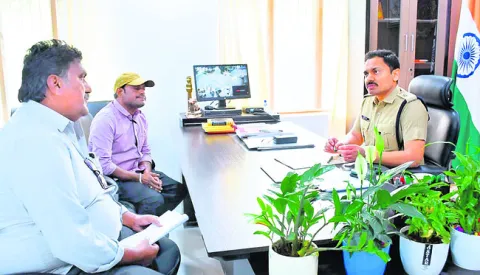 కాపురం చేయాలంటే అదనపు కట్నం ఇవ్వాలట