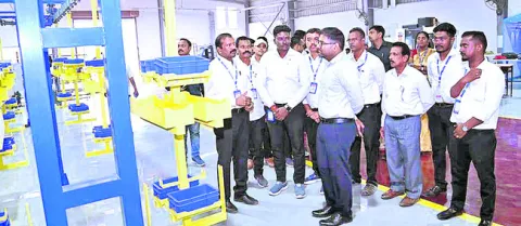 సమస్యలు సత్వరమే పరిష్కరించాలి 