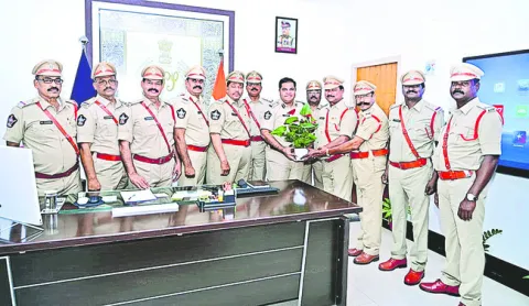 12 మంది ఏఎస్సైలకు  ఎస్సైలుగా పదోన్నతి 