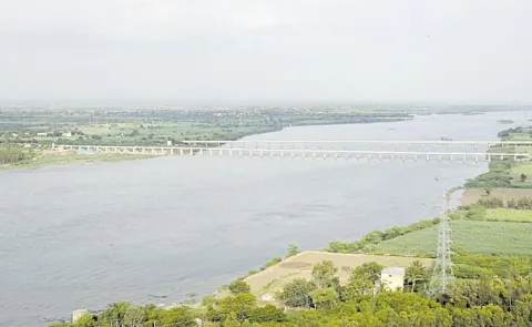 Chandrababu govt failed in protecting Andhra Pradesh rights over Krishna river waters