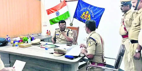 నేరాల నియంత్రణపై ముమ్మర ప్రచారం 