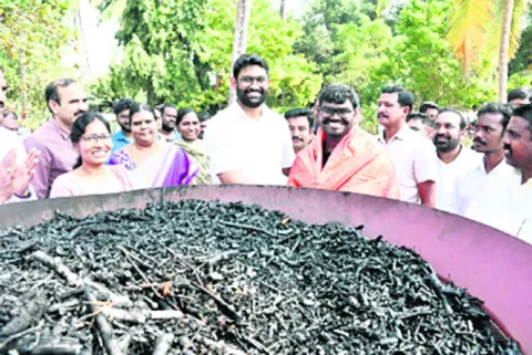 పంట వ్యర్థాలతో బయోచార్‌