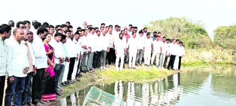 పాలమూరును ఎడారి చేసేందుకు కుట్ర 