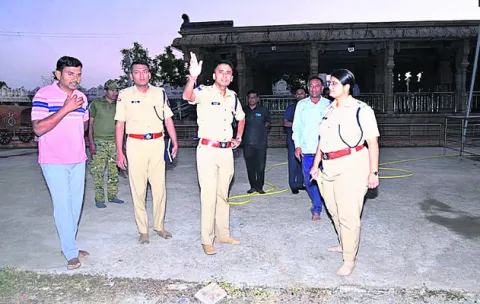 నాగోబా జాతరలో పటిష్ట భద్రత