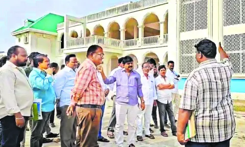 వైఎస్సార్‌ సీపీ కృష్ణా జిల్లా కార్యాలయానికి కొలతలు 