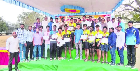 క్రీడలకు అత్యంత ప్రాధాన్యం