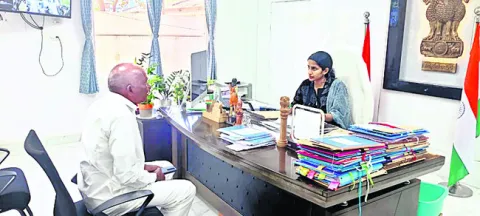 ప్రమాదాల నివారణకు చర్యలు తీసుకోండి 
