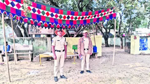 ఇసుక అక్రమ రవాణాకు ‘చెక్‌’పోస్ట్‌