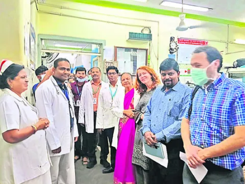 కేజీహెచ్‌లో ప్రపంచ బ్యాంక్‌ బృందం పర్యటన 