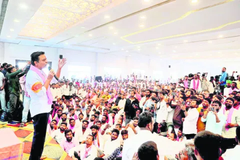 మరోసారి ఎగిరేది గులాబీ జెండే.. 