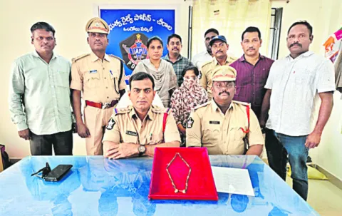 మహిళా దొంగ అరెస్ట్‌ 