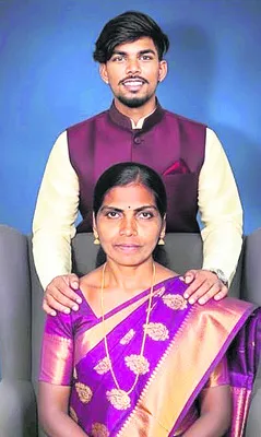 తల్లిలేని లోకంలో ఉండలేనని..