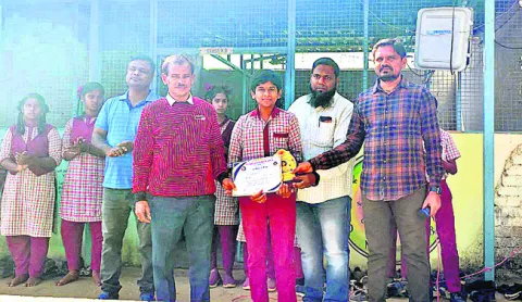 రాష్ట్రస్థాయి పోటీల్లో ప్రతిభ
