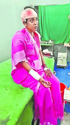 కోడలిపై మామ హత్యాయత్నం 