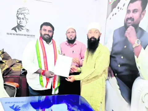 ప్రభుత్వ భూములను కాపాడాలి 