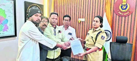 బంగ్లాదేశ్‌ చొరబాటుదారులను అడ్డుకోవాలి 