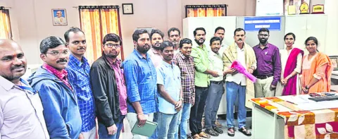 విధుల్లో ప్రాధాన్యత ఇవ్వాలి 