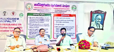 అనధికార భవనాలు, లేఅవుట్లను క్రమబద్ధీకరించుకోవాలి 