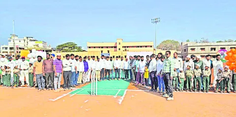 ప్రారంభమైన అంతర్రాష్ట్ర క్రికెట్‌ పోటీలు