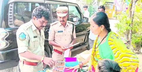 మాంజా.. ప్రమాదాల పంజా