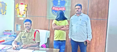 దొంగ బుద్ధి మారలే.. 