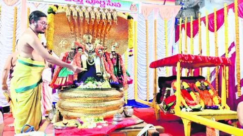 జీయర్‌ మఠంలో రాపత్తు సేవ