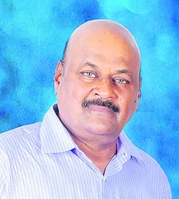 నాడీ కూడా చూడలేదు
