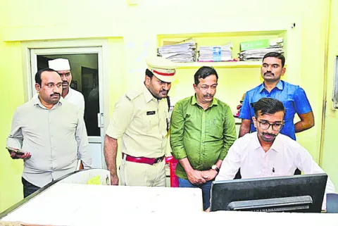 ప్రభుత్వ సేవలన్నీ అందాలి 