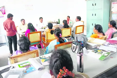 సీసీ కెమెరాల పర్యవేక్షణలోనే పరీక్షలు