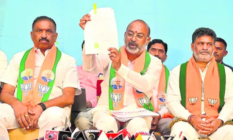 నీళ్ల పేరుతో కాంగ్రెస్‌, బీఆర్‌ఎస్‌ డ్రామాలు