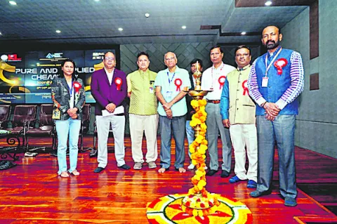 కేఎల్‌యూలో ఐకాన్‌ ప్యాక్‌–2026 ప్రారంభం 