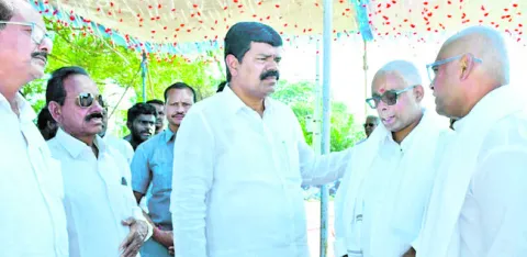 రోశిరెడ్డి మరణం పార్టీకి తీరని లోటు