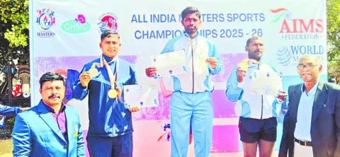 అంతర్జాతీయ  అథ్లెటిక్స్‌కు రజనీష్‌ 