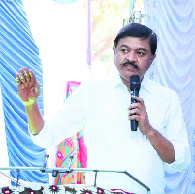 ఉన్నది ఉన్నట్లు సమర్పిస్తాం 
