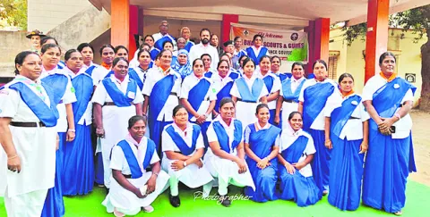 స్కౌట్‌ శిక్షణతో సేవాభావం పెంపు 