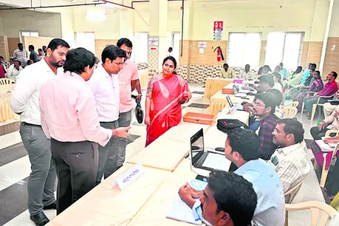 రెవెన్యూ సమస్యల పరిష్కారానికి రాష్ట్రప్రభుత్వం రెవెన్యూ