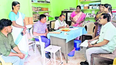 ప్రభుత్వాస్పత్రుల్లో ప్రసవాలను ప్రోత్సహించాలి