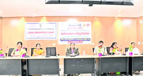 లైంగిక వేధింపులకు పాల్పడితే చర్యలు 