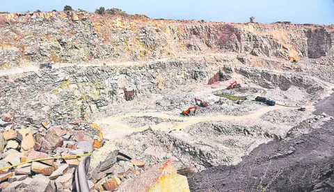 ఓటీఎస్‌కూ ససేమిరా..!