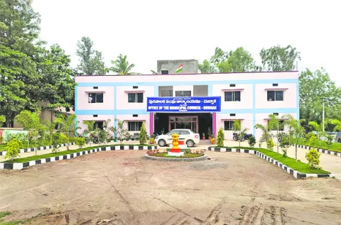 పట్టణం, గ్రామీణం కలయిక.. దుబ్బాక 