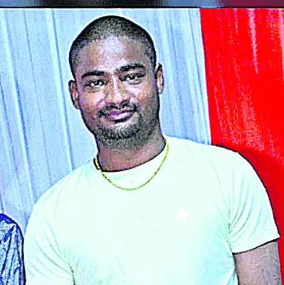 రెండు బైకులు ఢీకొని యువకుడి మృతి 