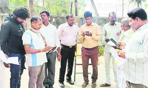 జిల్లాలో యూరియా కొరత లేదు