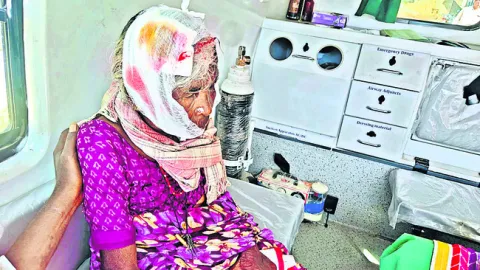 ఆటో బోల్తా.. ఆరుగురికి గాయాలు 