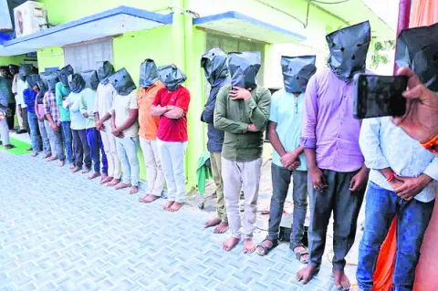 బిగుస్తున్న ఈడీ ఉచ్చు..! 